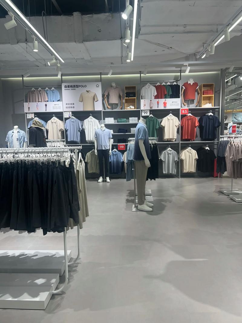 服装行业的新潮流：精亿服装引领时尚风向